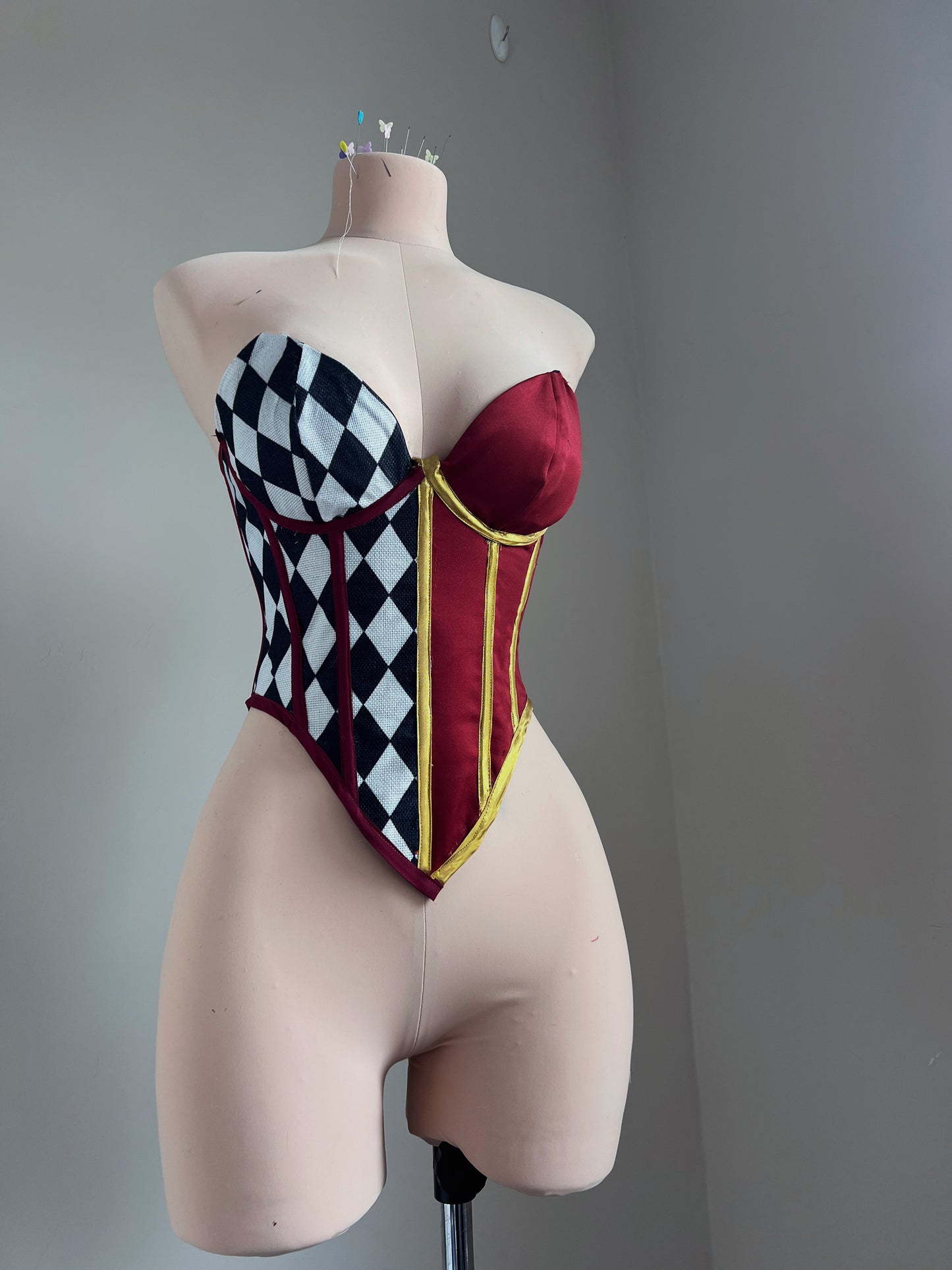 The Jester Corset PDF Sewing Pattern | US Sizes 2-28 Video Tutorial included!